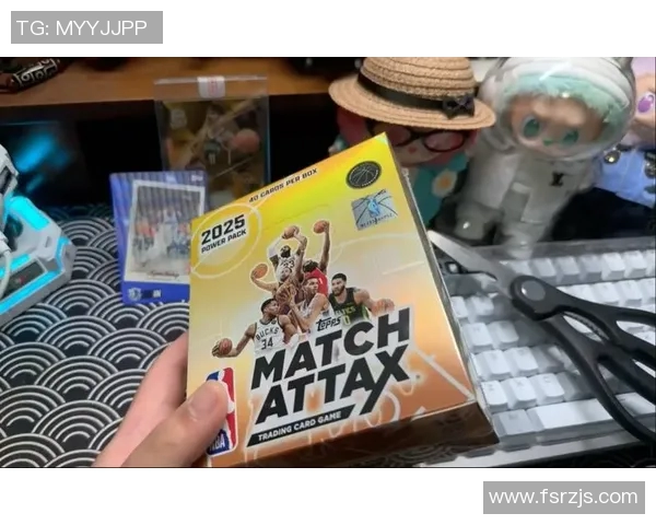 球星卡收藏热潮来袭 足球实物展现绿茵场上激情与荣耀 球星卡收藏热潮来袭 足球实物展现绿茵场上激情与荣耀